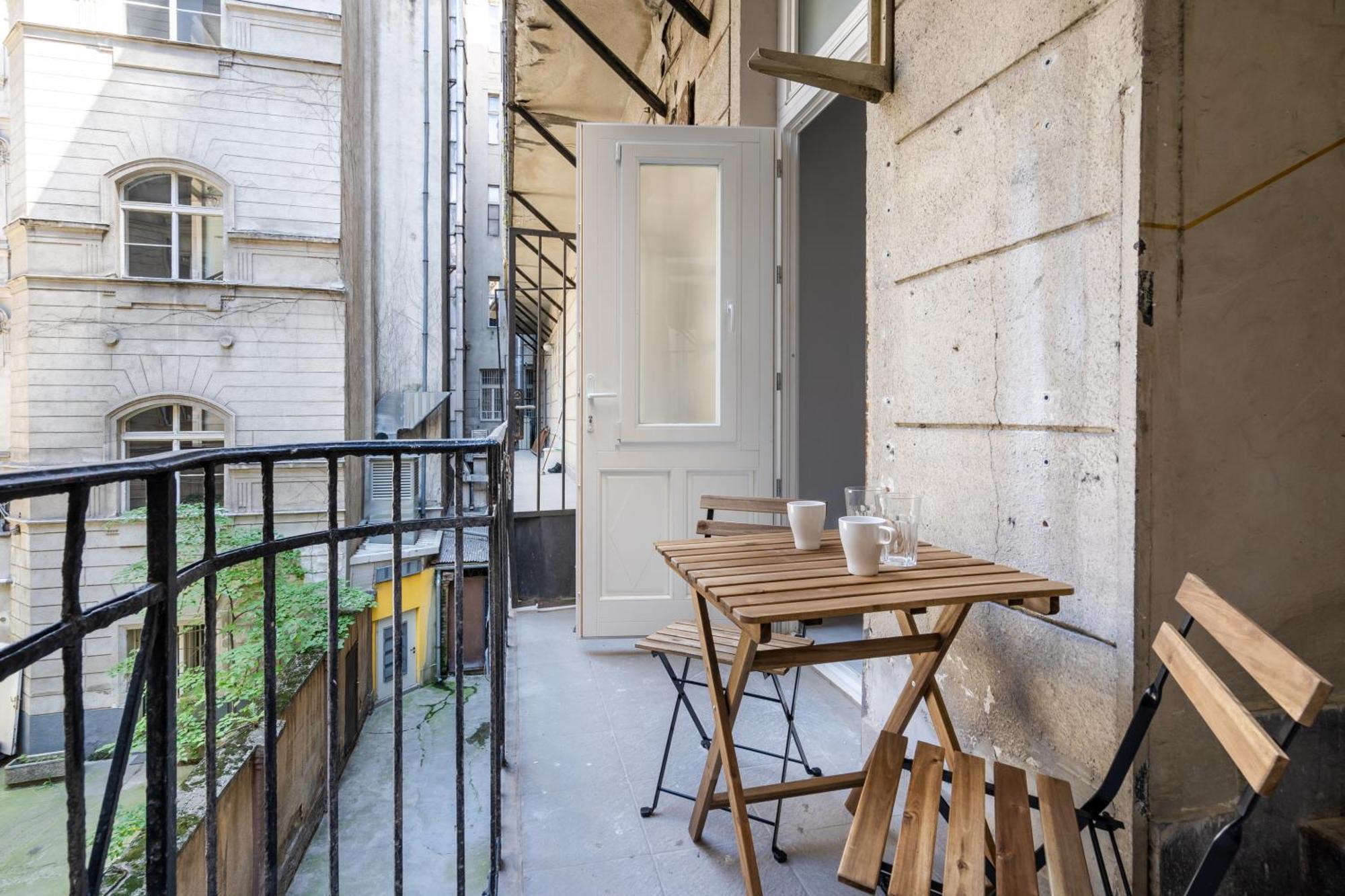 Vaci Boutique Loft Suites, Best Location by BQA Budapest Extérieur photo