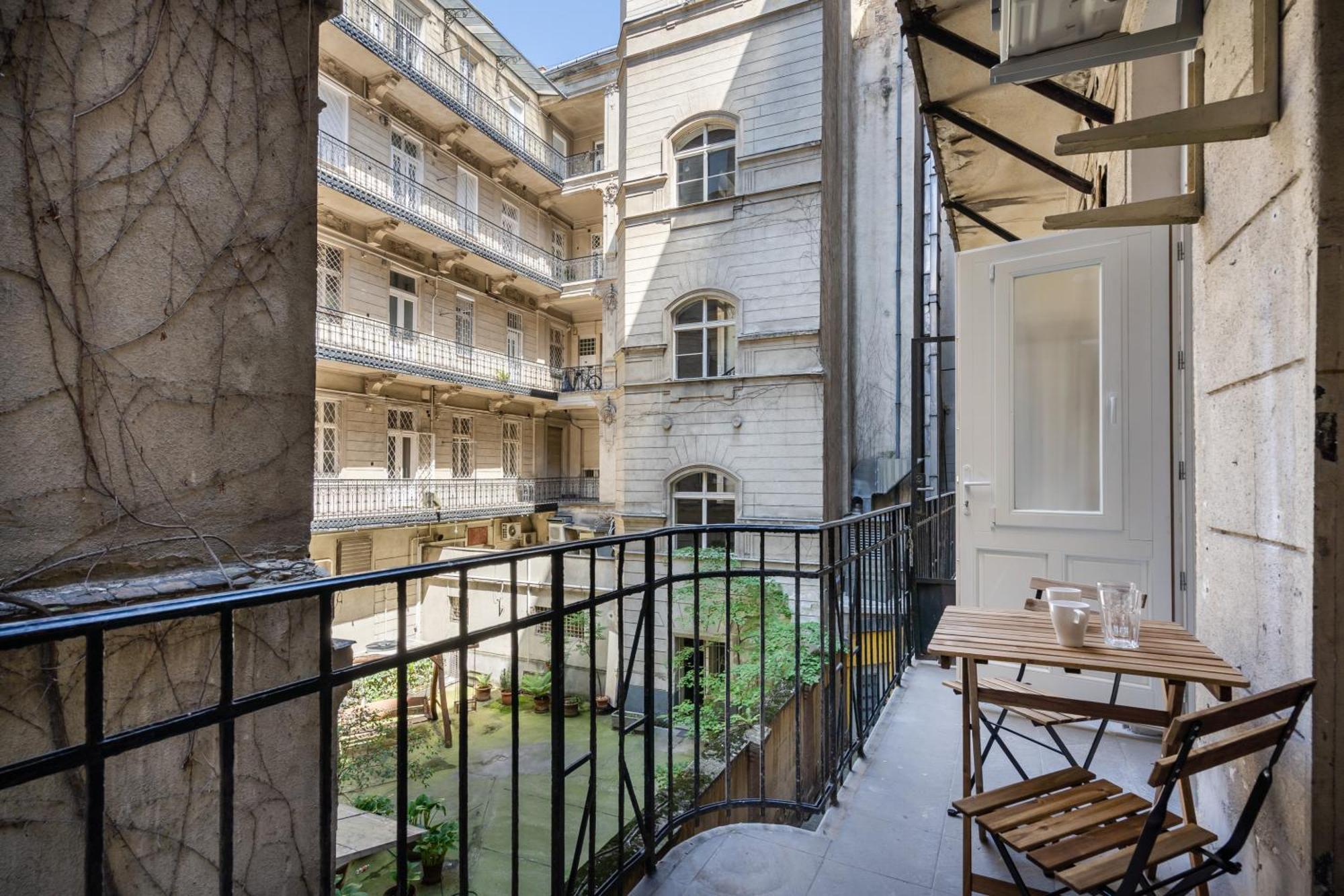Vaci Boutique Loft Suites, Best Location by BQA Budapest Extérieur photo